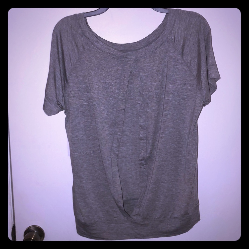 *RARE* Key Hole Back Relaxed Tee